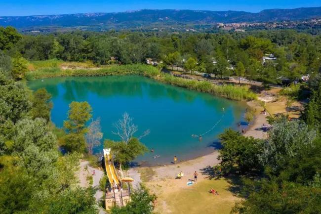 mobil home tout confort 6 personnes climatisé au pied du Luberon La Roque-d'Antheron Exterior foto